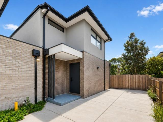Townhouse for sale in Camerons Creek, Victoria