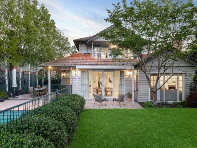 House for sale in Surrey Hills, Victoria