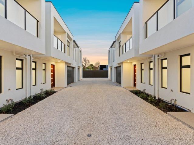 Townhouse for sale in Glenelg East, Adelaide