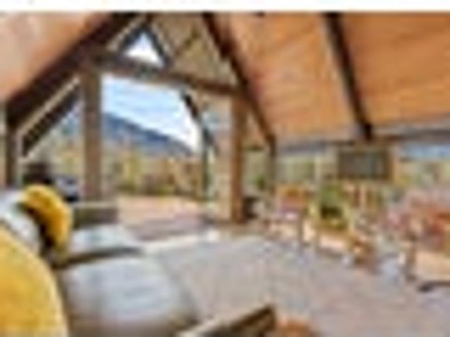 House for sale in Otakou