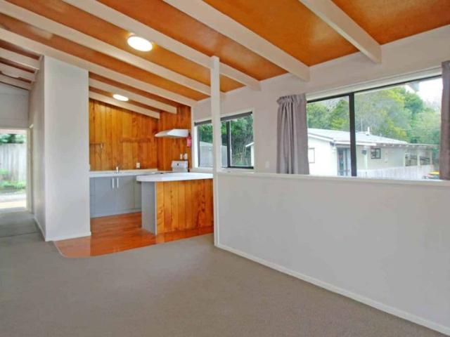 House for rent in Awhitu, Oroua County