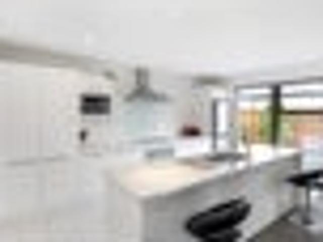 House for sale in Chaslands, Canterbury