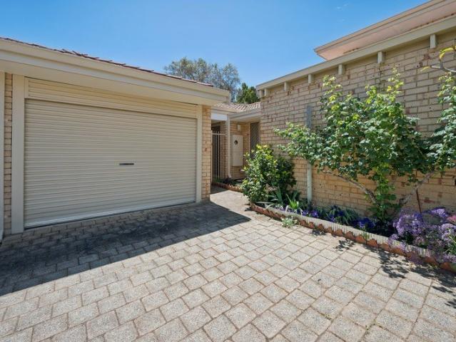 Villa for sale in Como, City of South Perth