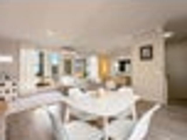 Townhouse for sale in Paremoremo, Oroua County