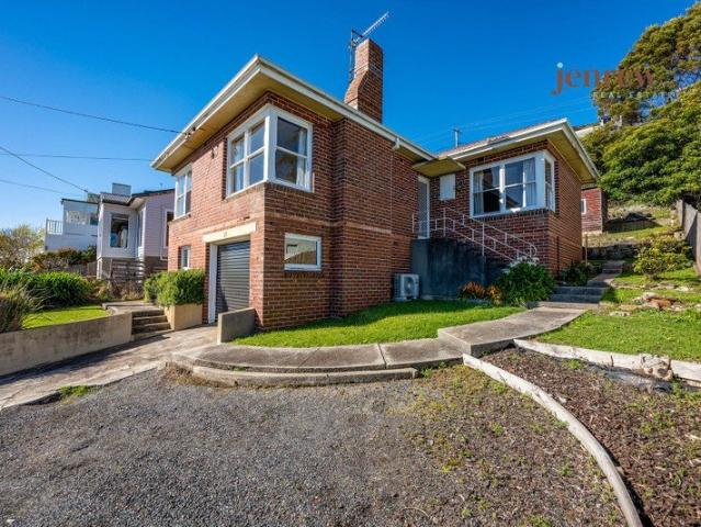 House for sale in Burnie