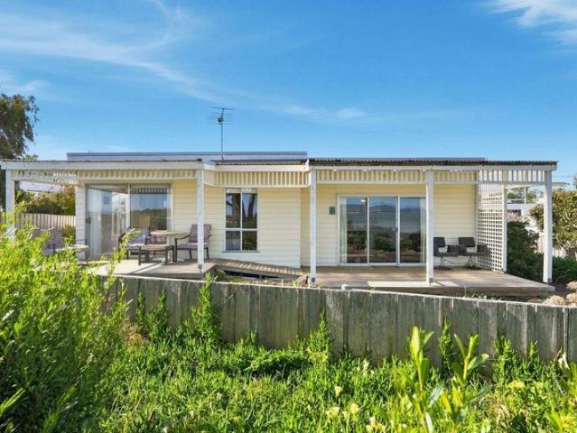 House for sale in Dodges Ferry, Tasmania