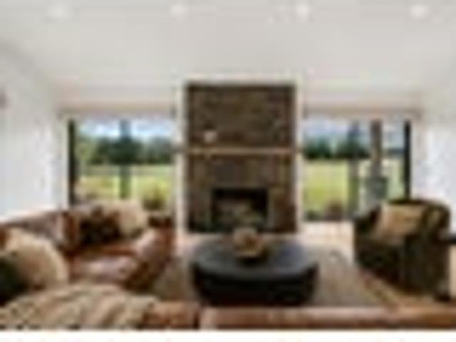 House for sale in Otakou