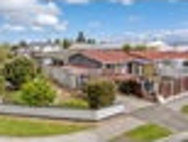 House for sale in Islington, Blenheim