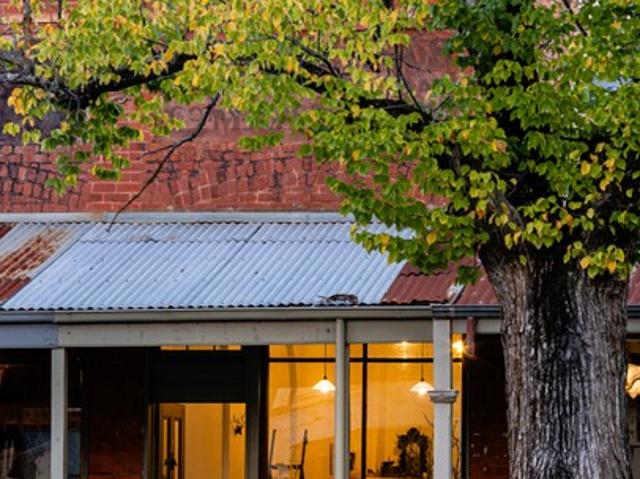 Retail for sale in Maldon, Victoria
