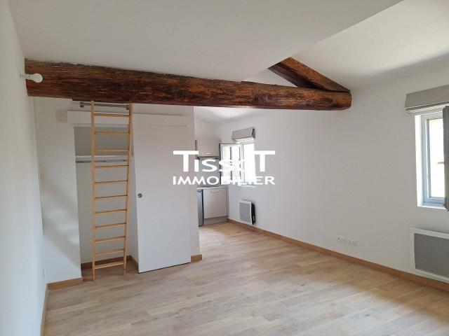 Studio location à Saint-Hippolyte-de-Montaigu, Gard