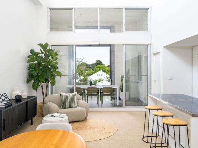 Apartment for sale in Newcastle, Newcastle-Maitland