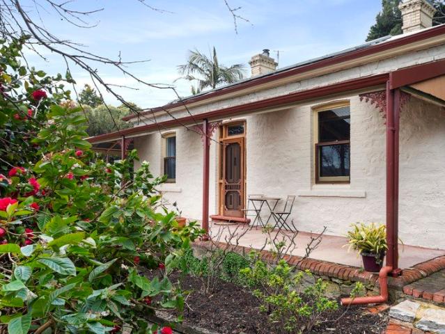 House for sale in Uraidla, South Australia