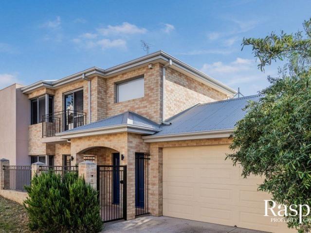 House for sale in Beacon Hill Village, City of Fremantle