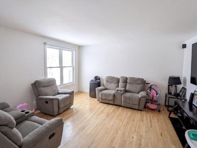 Apartment for rent in Chomedey, Quebec