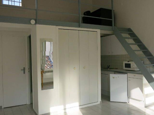 Studio location à Beaurecueil, Bouches-du-Rhône