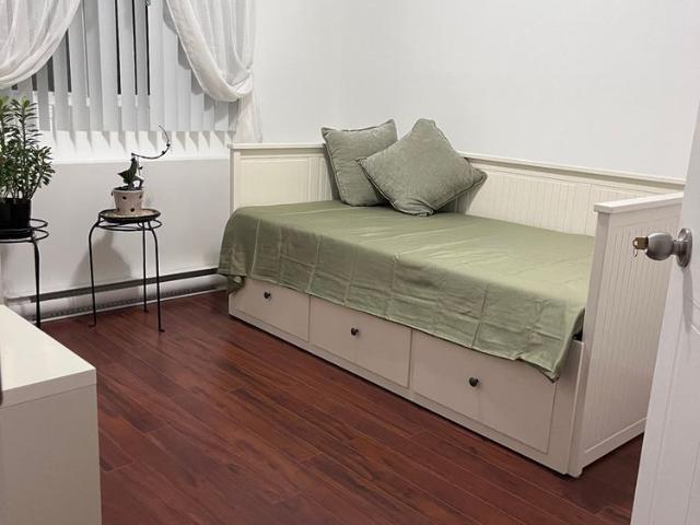 Apartment for rent in Sainte-Adèle, Laurentides