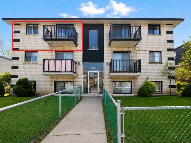 Apartment for rent in Laval-des-rapides, Quebec