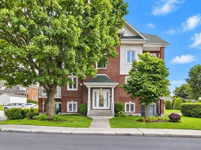 Apartment for rent in Laurentides, Quebec