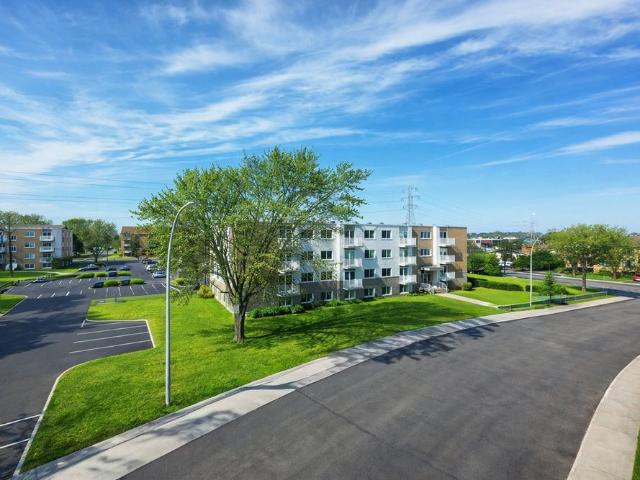 Apartment for rent in Brossard, Quebec