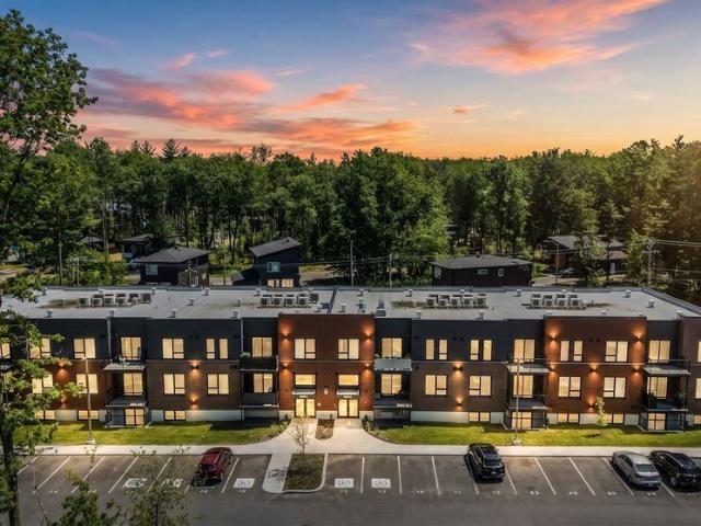 Apartment for rent in Pierre-de Saurel, Quebec
