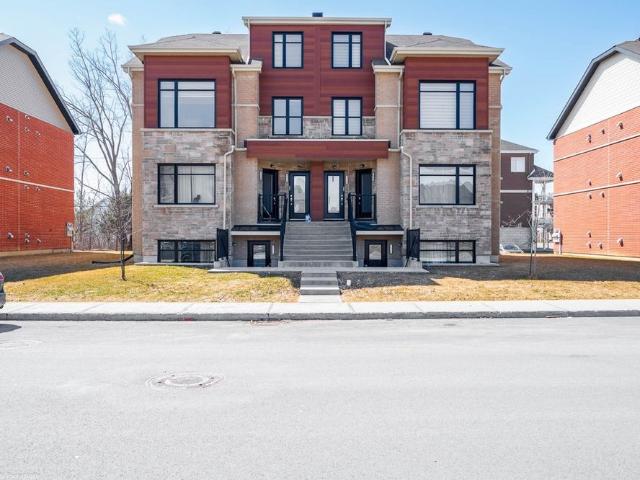Apartment for rent in Sainte-rose, Quebec