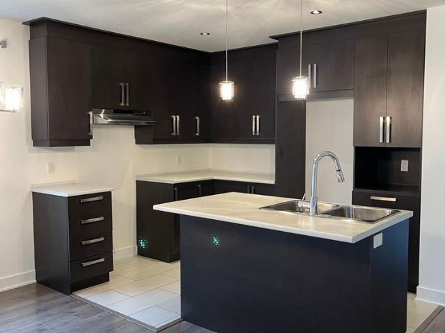 Apartment for rent in Saint-Philippe, Montérégie