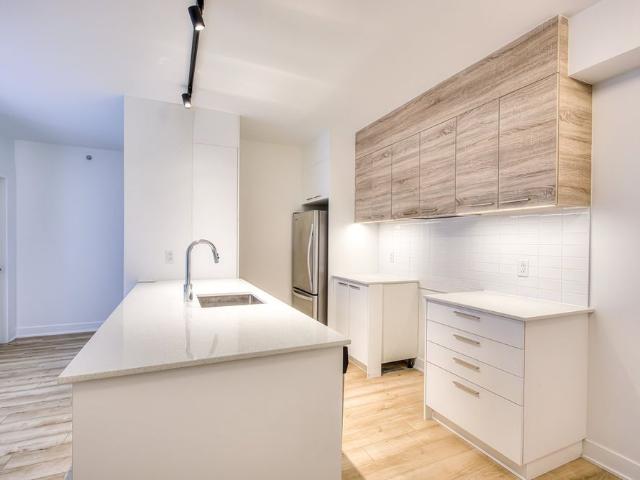 Apartment for rent in Saint-Zotique, Montérégie