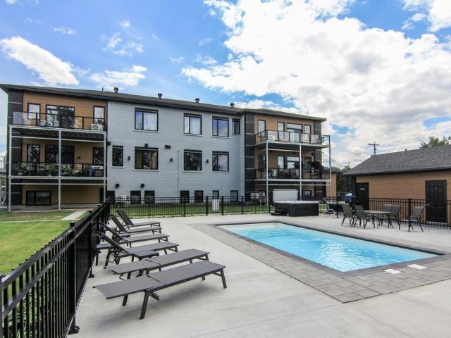 Apartment for rent in Saint-ambroise, Quebec