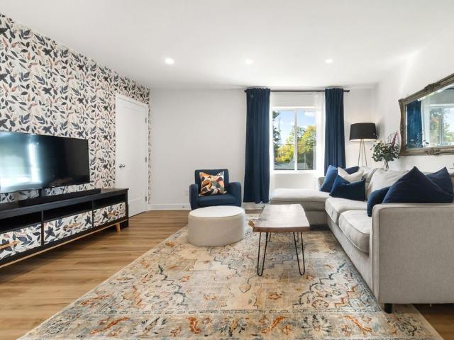 Apartment for rent in L'Île-Perrot, Montérégie