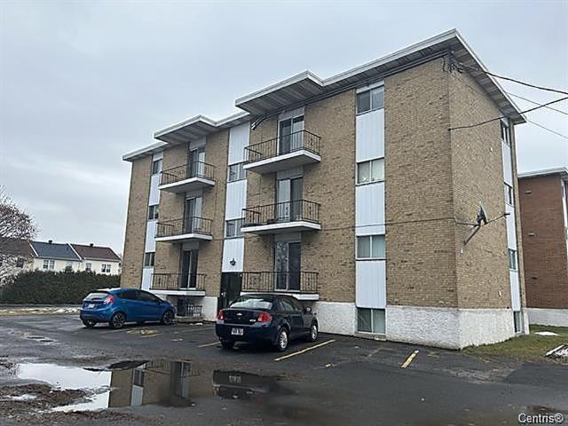 Apartment for rent in Pierre-de Saurel, Quebec