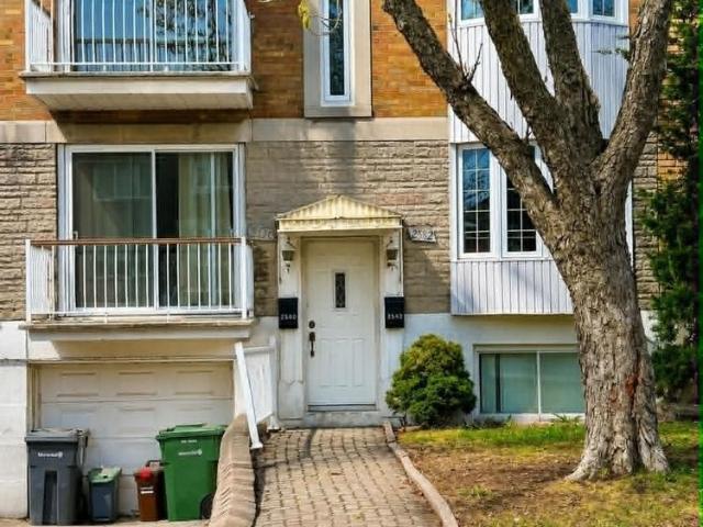 Apartment for rent in St. Leonard's, Quebec