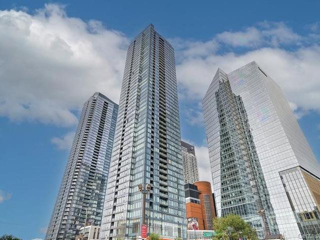Apartment for rent in Ville-Marie, Montréal