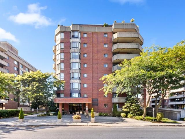 Apartment for rent in Côte-Saint-Luc, Montréal (région administrative)