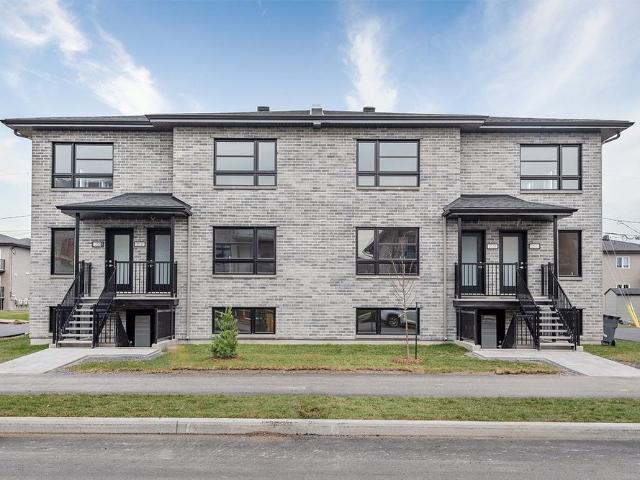 Apartment for rent in La Vallée-du-richelieu, Quebec
