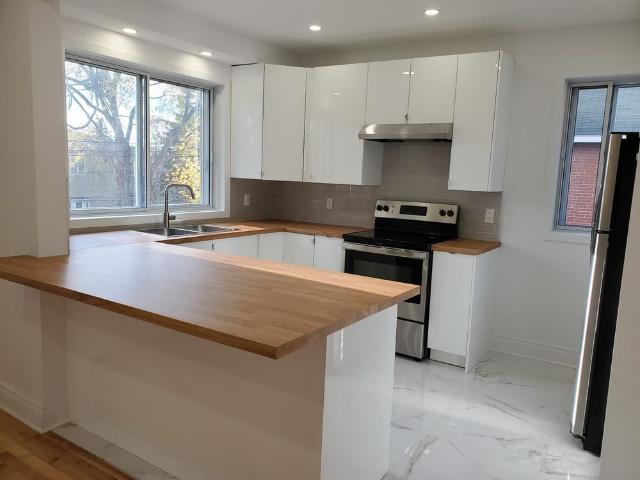 Apartment for rent in Hampstead, Quebec