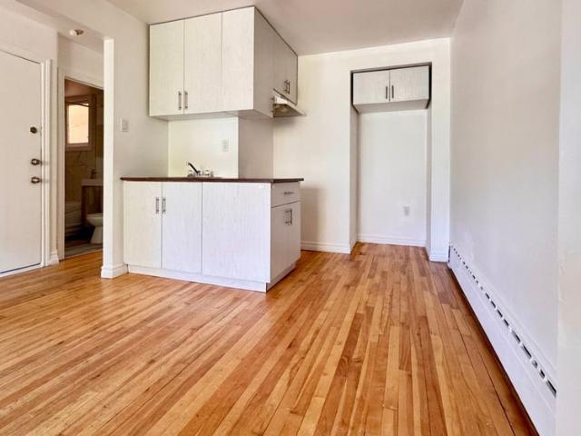 Apartment for rent in St. Leonard's, Quebec