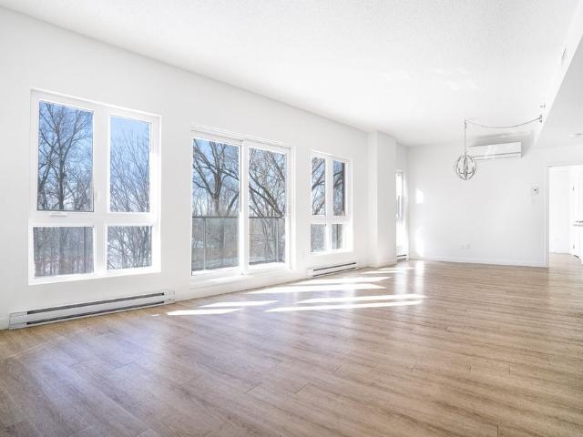 Apartment for rent in Dollard-des-ormeaux, Quebec