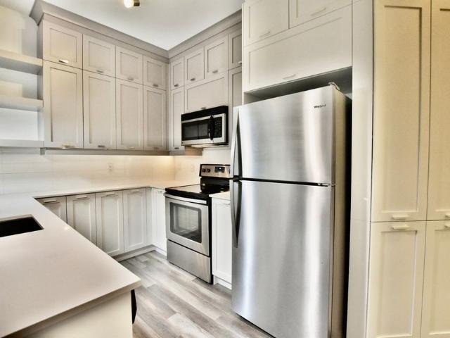 Apartment for rent in Secteur L, Brossard