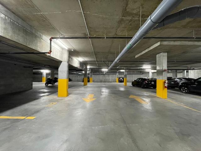 Apartment for rent in Dollard-des-Ormeaux, Montréal (région administrative)