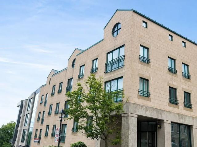 Apartment for rent in Ville-Marie, Montréal