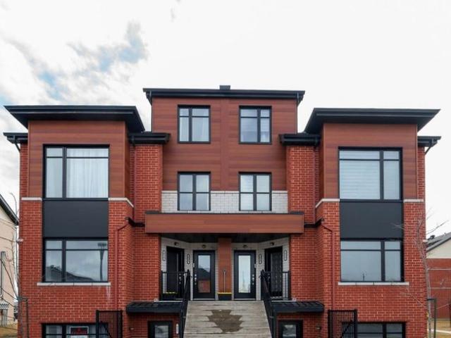 Apartment for rent in Sainte-rose, Quebec