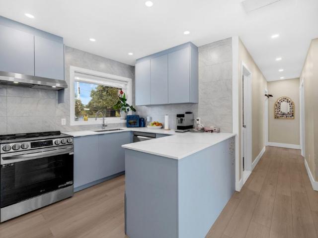 Apartment for rent in Chomedey, Quebec
