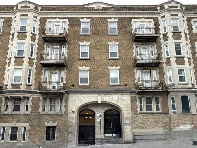 Apartment for rent in St. Leonard's, Quebec
