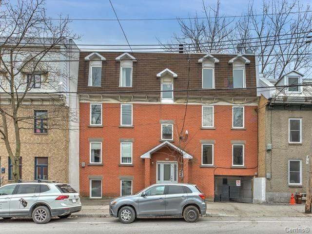 Apartment for rent in Village gai, Montréal