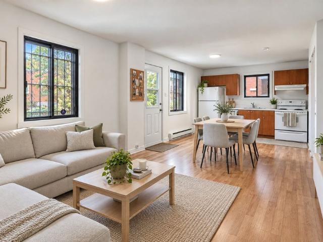 Apartment for rent in Laval-des-Rapides, Laval (région administrative)