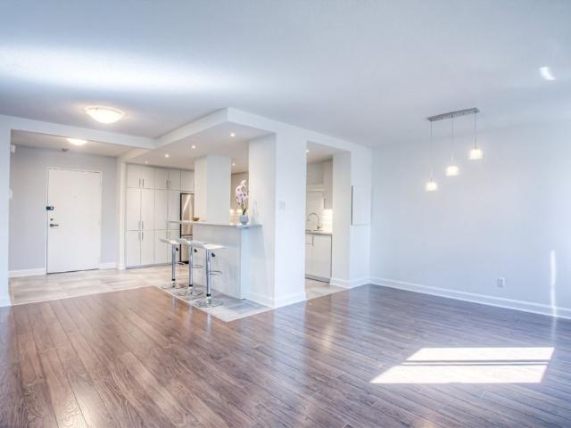 Apartment for rent in Saint-lambert, Quebec