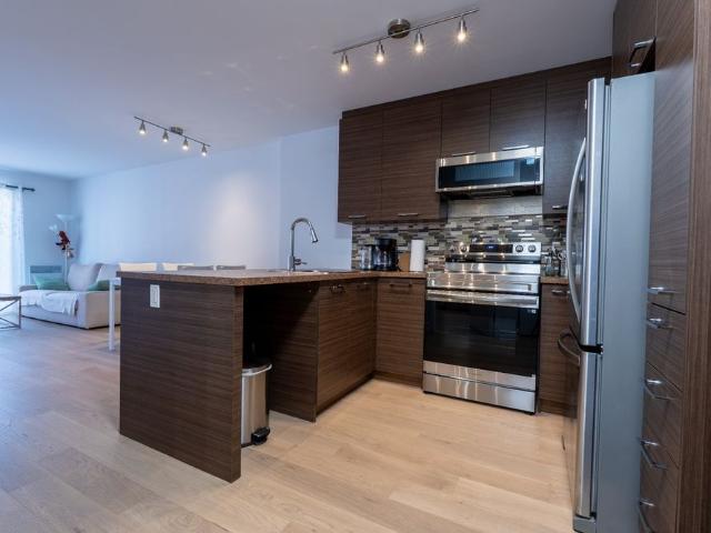 Apartment for rent in Chomedey, Quebec