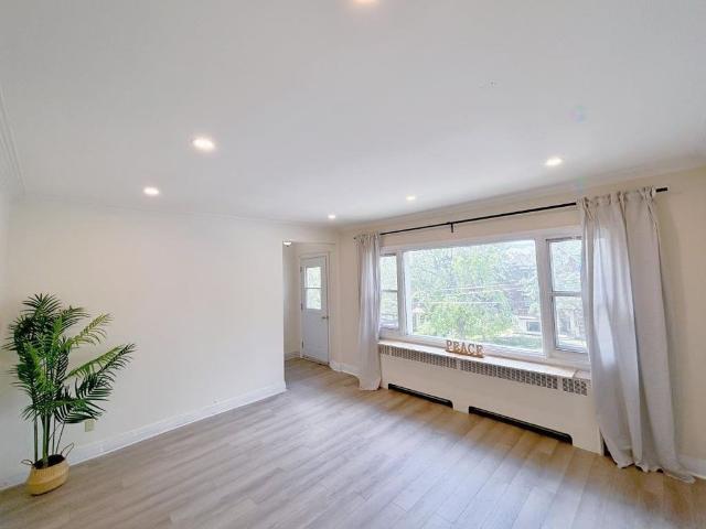 Apartment for rent in St. Leonard's, Quebec