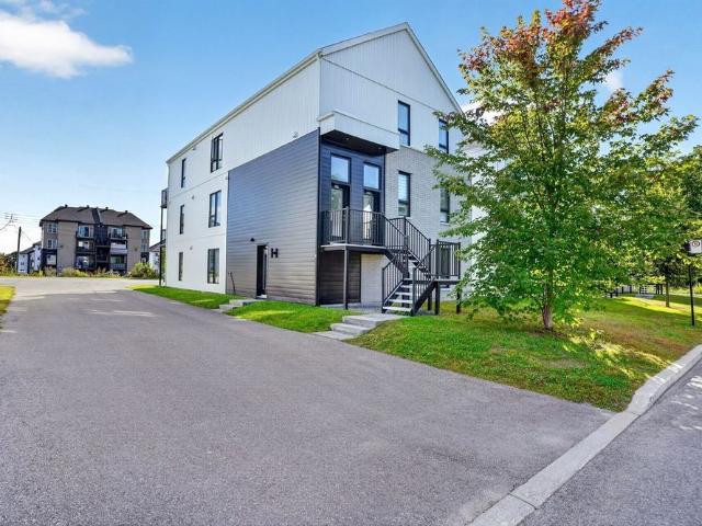 Apartment for rent in Saint-Jérôme, Laurentides