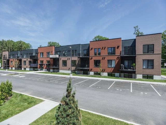 Apartment for rent in Pierre-de Saurel, Quebec